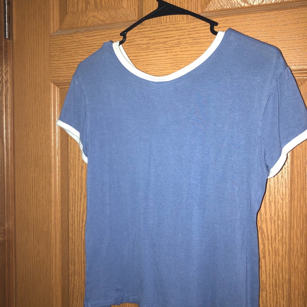 t-shirt - Picture 3 of 3